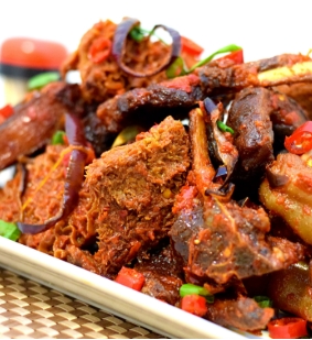 Assorted Nigerian peppered meats in pepper sauce for events in Gwinnett County and metro Atlanta